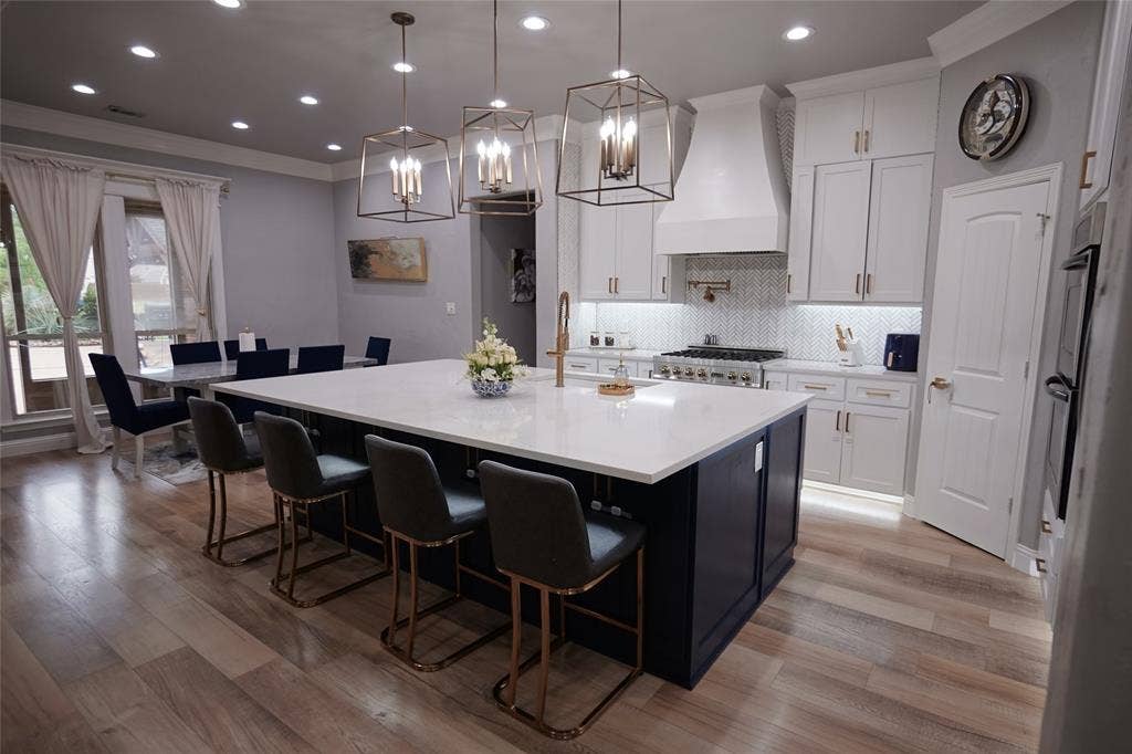 3220 Baylor Boulevard, Midlothian, TX 76065