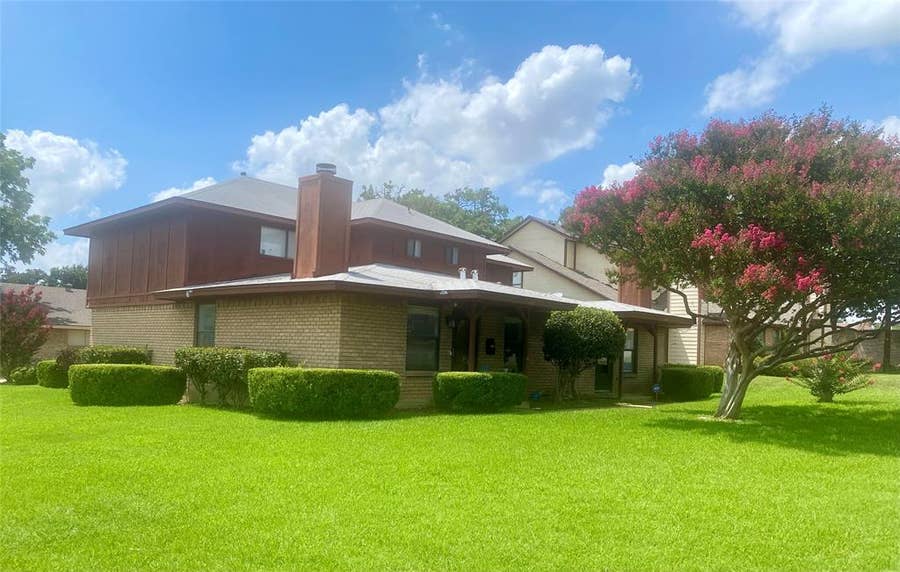Property photo for 1419 S Story Road, Irving, TX