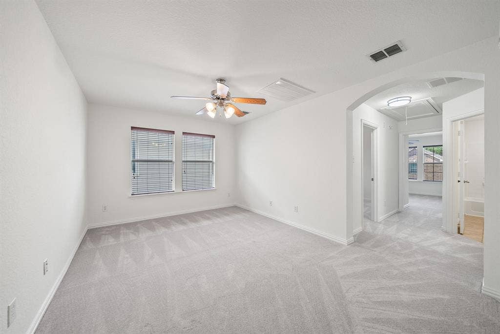 325 Kirby Drive, Argyle, TX 76226