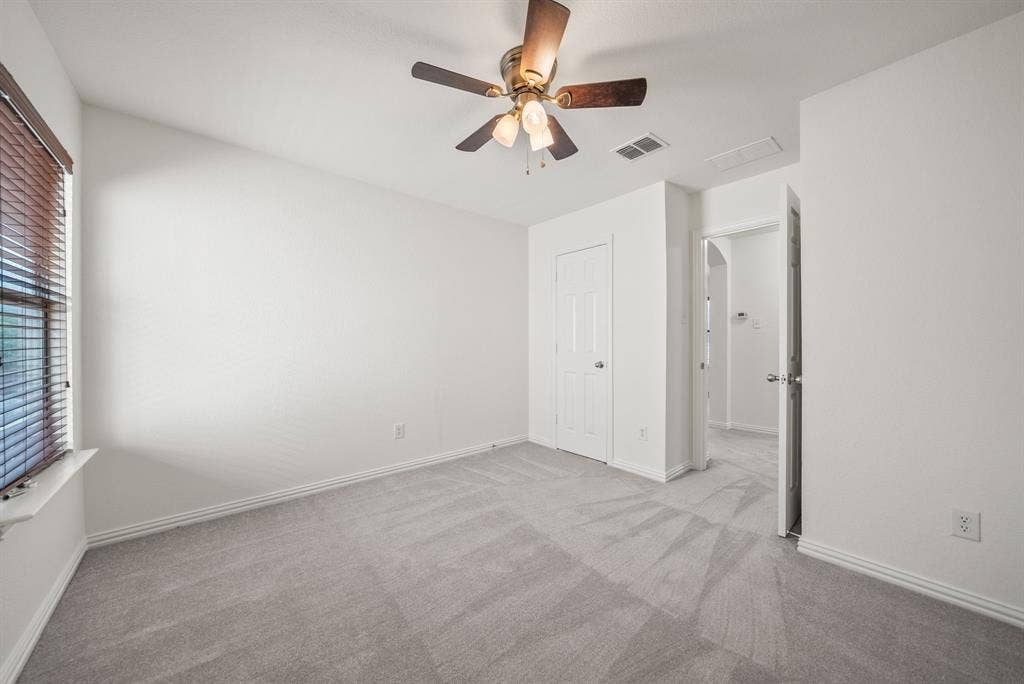 325 Kirby Drive, Argyle, TX 76226