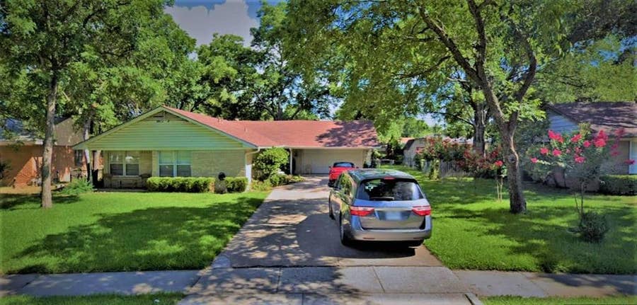 Property photo for 502 Forest Circle, Irving, TX