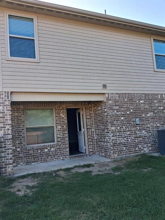 6816 Topaz Drive, Greenville, TX 75402 6816 Topaz Drive, Greenville, TX 75402