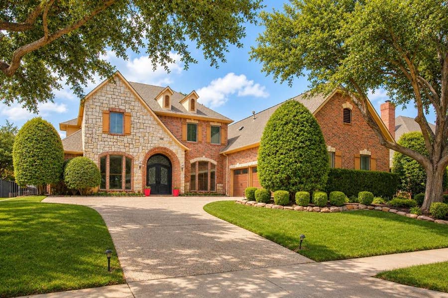 Property photo for 6805 Columbine Way, Plano, TX