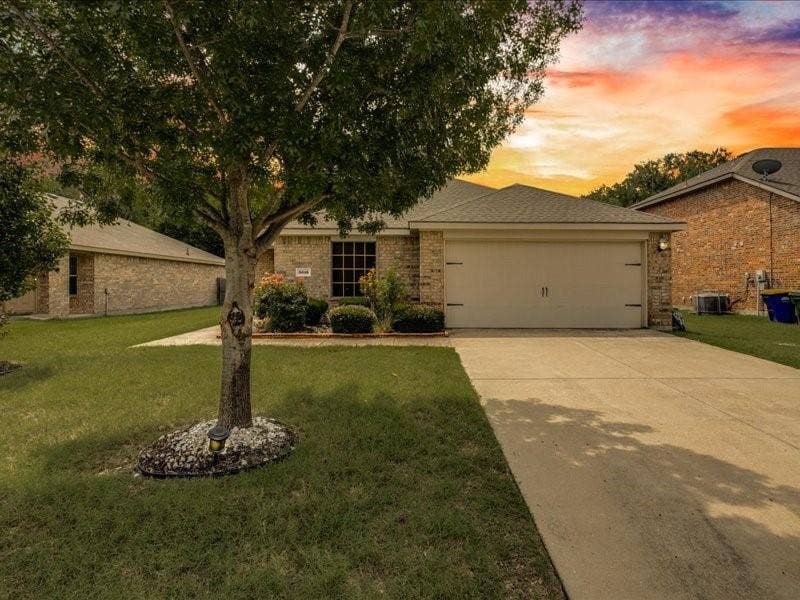 Property photo for 3016 Graystone Court, Seagoville, TX