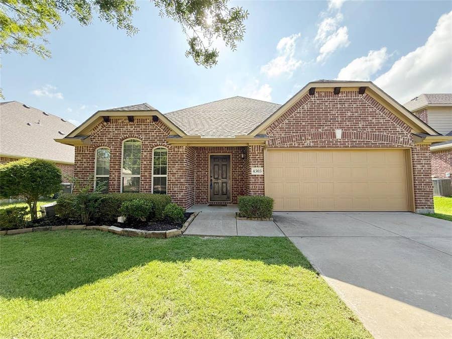 Property photo for 4303 Oak Bluff Drive, Melissa, TX
