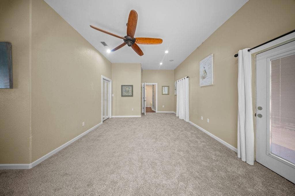 203 Farmer Drive, Malakoff, TX 75148