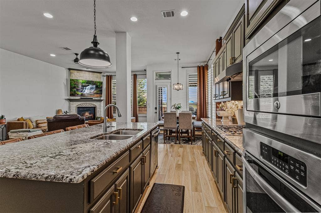 1831 Morning Mist Way, Wylie, TX 75098 Plenty of room for entertaining