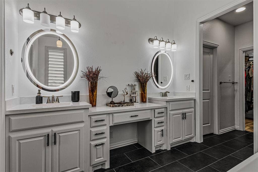 1831 Morning Mist Way, Wylie, TX 75098 Updated primary ensuite bath
