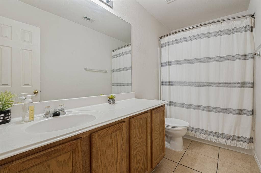 902 Cutting Horse Drive, Mansfield, TX 76063 902 Cutting Horse Drive, Mansfield, TX 76063