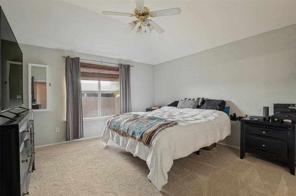902 Cutting Horse Drive, Mansfield, TX 76063 902 Cutting Horse Drive, Mansfield, TX 76063