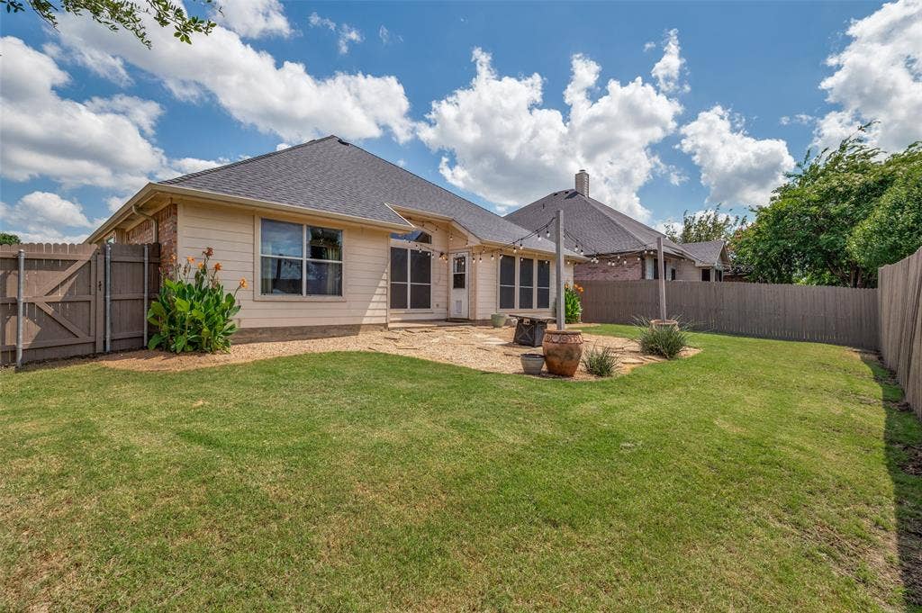 902 Cutting Horse Drive, Mansfield, TX 76063 902 Cutting Horse Drive, Mansfield, TX 76063