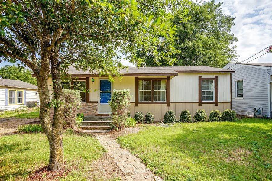 Property photo for 5711 Margewood Drive, Dallas, TX