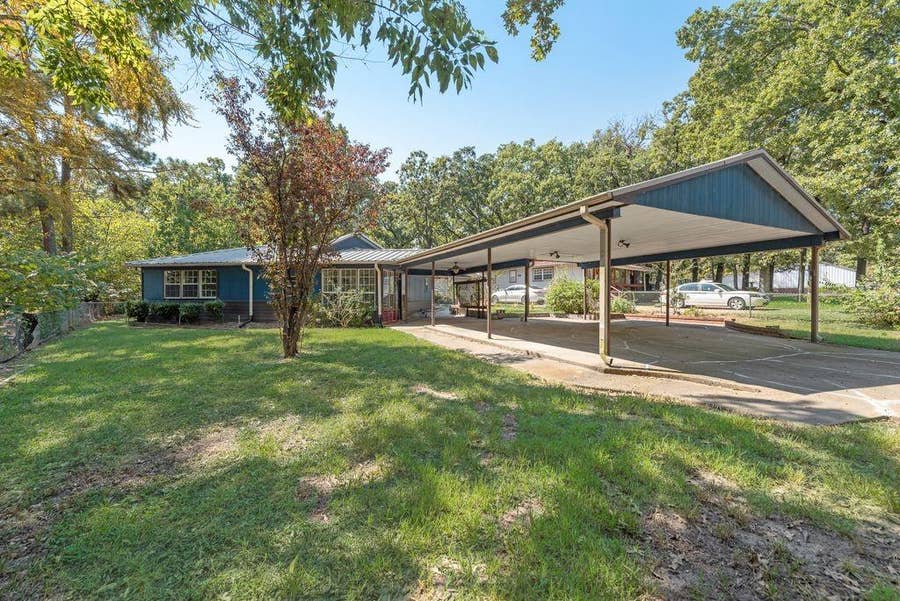 Property photo for 111 Dogwood Trail, Gun Barrel City, TX