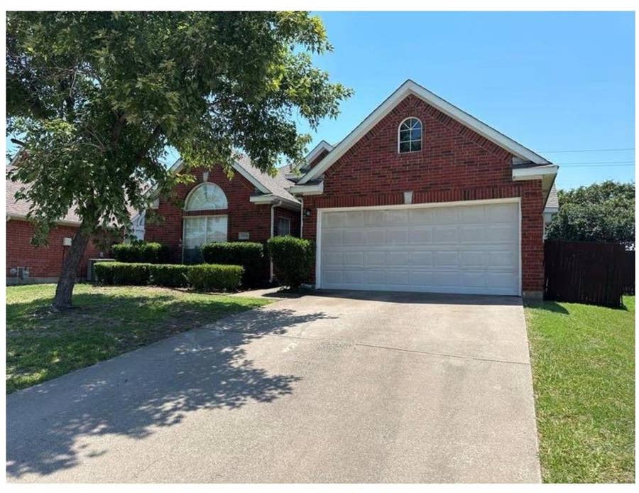 Property photo for 3904 Ridge Gate Drive, Plano, TX