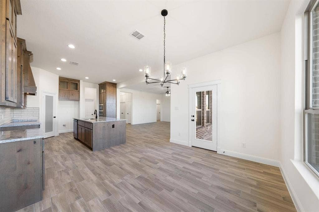 440 Paradise Ridge Drive, Waxahachie, TX 75167 440 Paradise Ridge Drive, Waxahachie, TX 75167