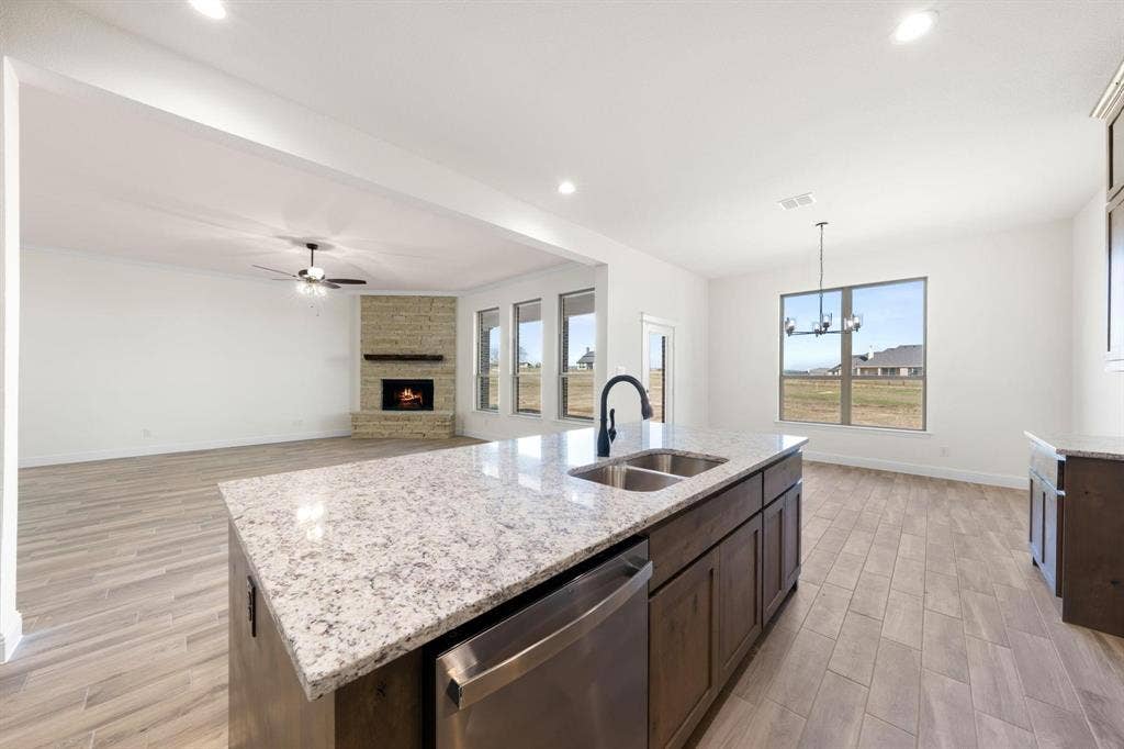 440 Paradise Ridge Drive, Waxahachie, TX 75167 440 Paradise Ridge Drive, Waxahachie, TX 75167