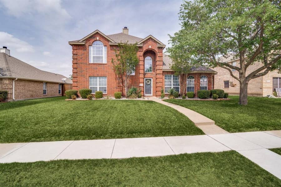 Property photo for 1221 E Oak Street, Wylie, TX