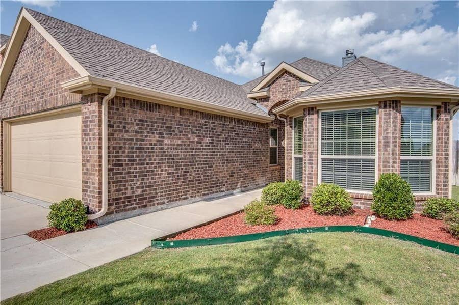 Property photo for 429 Roger Graves Circle, McKinney, TX