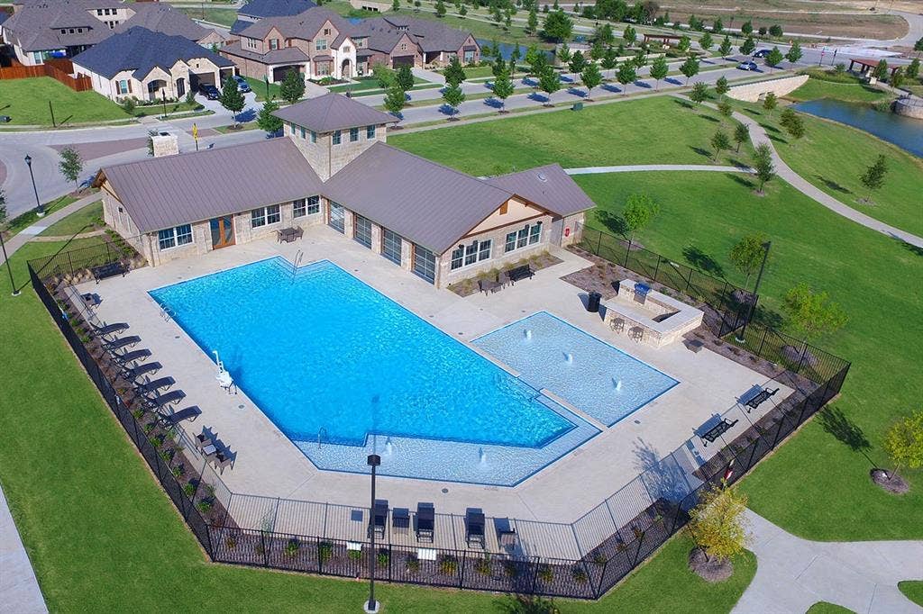 2612 Brazos Drive, Mansfield, TX 76063 Community Pool