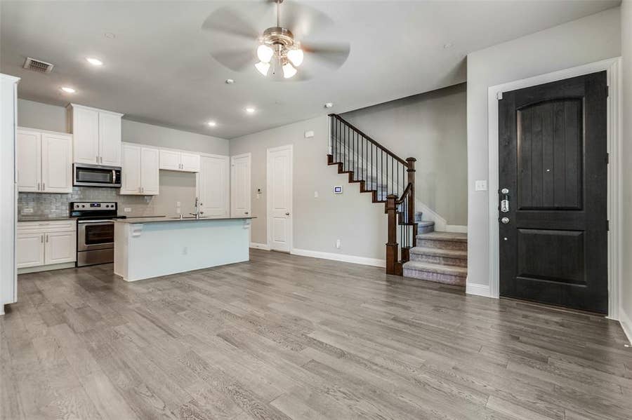 Property photo for 1544 Windermere Way, Farmers Branch, TX