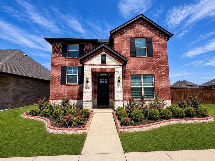 Property photo for 1414 Haybale Lane, Garland, TX
