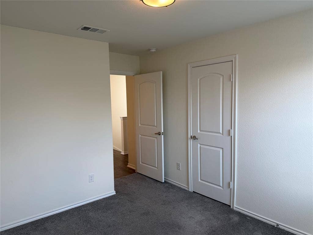 2237 Diamond Drive, Grand Prairie, TX 75051 2237 Diamond Drive, Grand Prairie, TX 75051