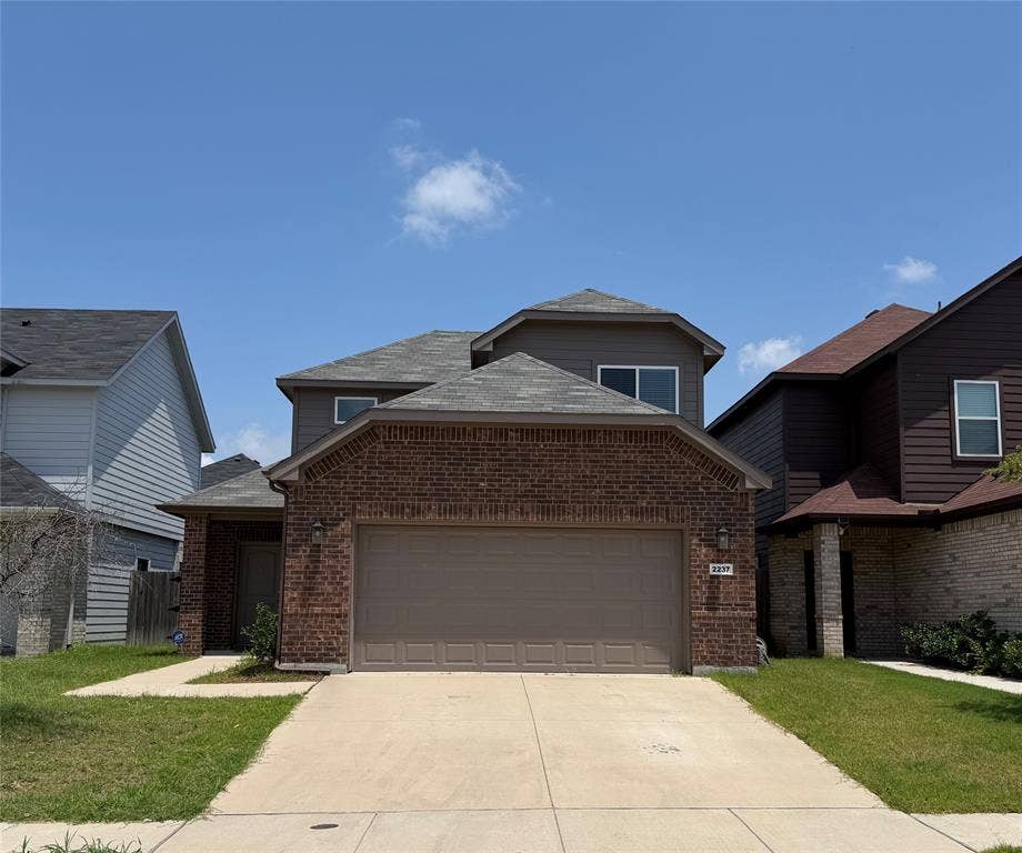 2237 Diamond Drive, Grand Prairie, TX 75051 2237 Diamond Drive, Grand Prairie, TX 75051