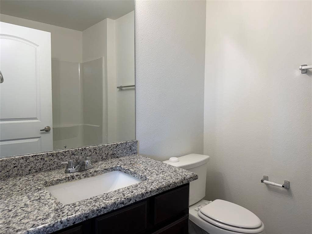 2237 Diamond Drive, Grand Prairie, TX 75051 2237 Diamond Drive, Grand Prairie, TX 75051