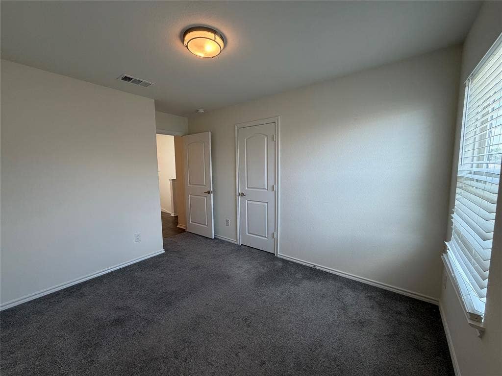 2237 Diamond Drive, Grand Prairie, TX 75051 2237 Diamond Drive, Grand Prairie, TX 75051