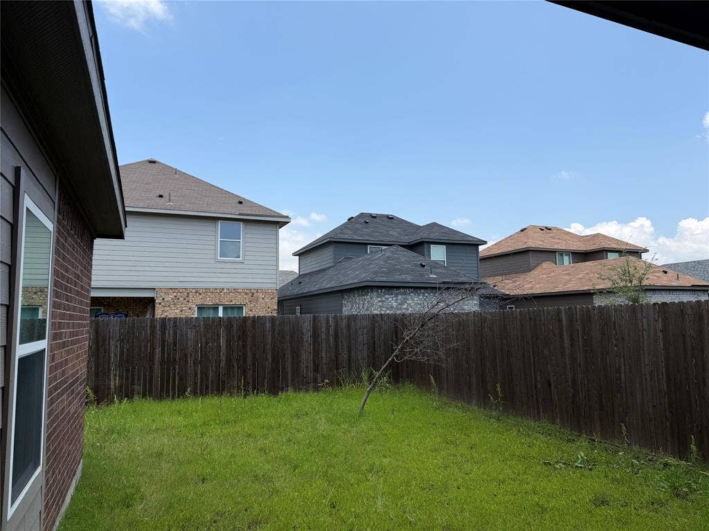 2237 Diamond Drive, Grand Prairie, TX 75051 2237 Diamond Drive, Grand Prairie, TX 75051