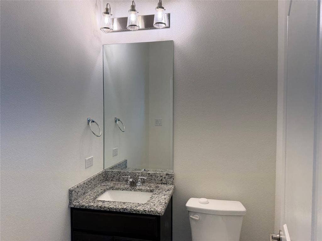 2237 Diamond Drive, Grand Prairie, TX 75051 2237 Diamond Drive, Grand Prairie, TX 75051