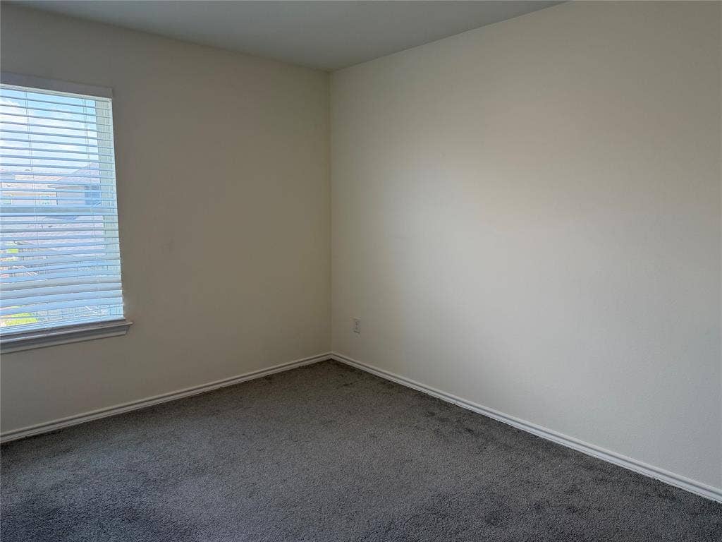 2237 Diamond Drive, Grand Prairie, TX 75051 2237 Diamond Drive, Grand Prairie, TX 75051