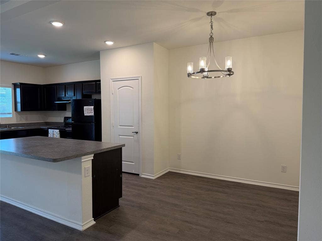 2237 Diamond Drive, Grand Prairie, TX 75051 2237 Diamond Drive, Grand Prairie, TX 75051