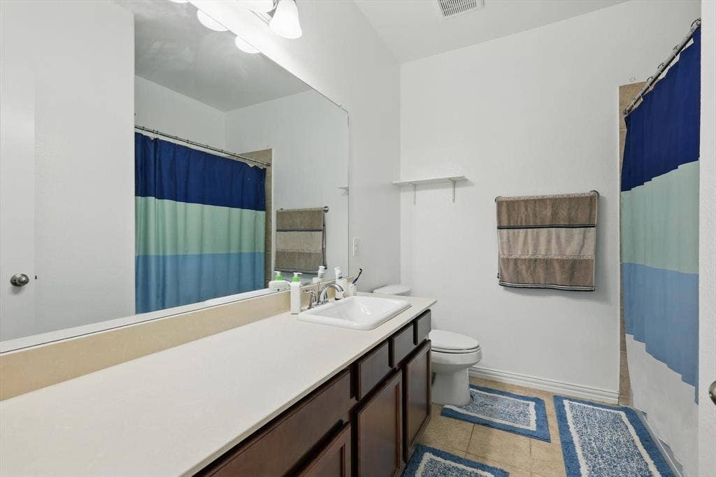 1605 Lisburn Drive, McKinney, TX 75071 1605 Lisburn Drive, McKinney, TX 75071
