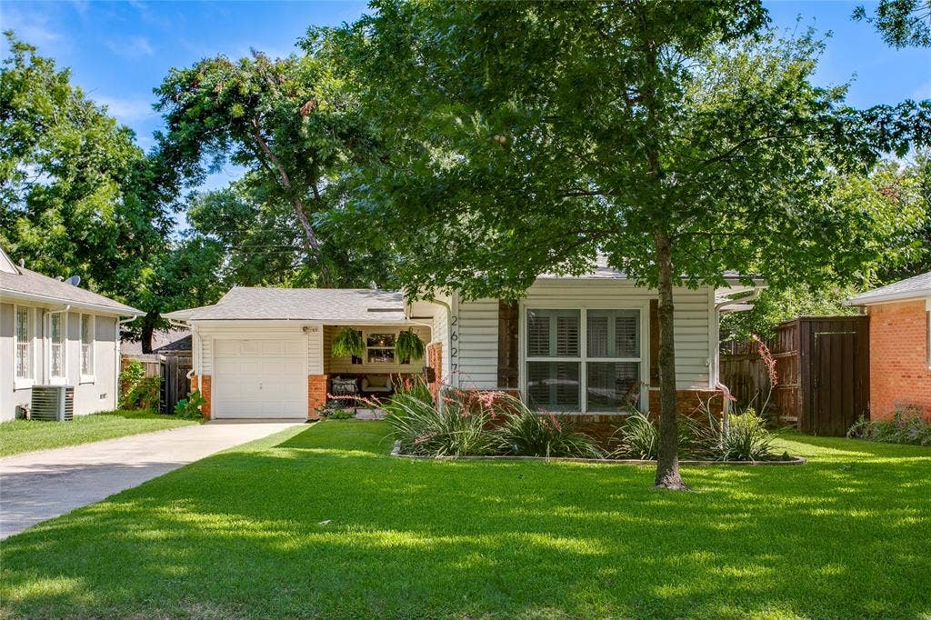 2627 W 10th Street, Dallas, TX 75211 2627 W 10th Street, Dallas, TX 75211