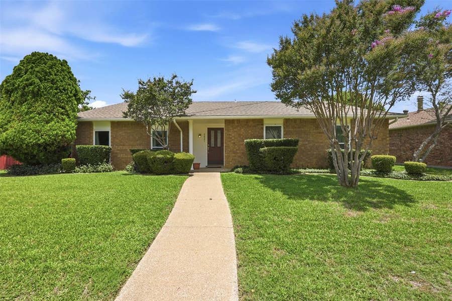 Property photo for 2821 High Plateau Drive, Garland, TX