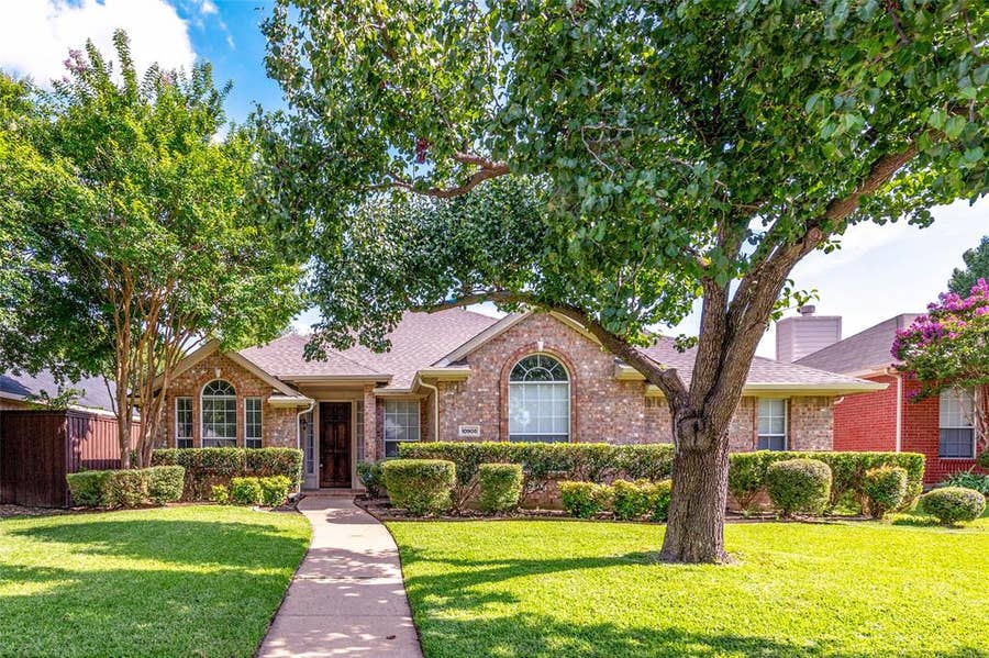Property photo for 10905 Camelot Drive, Frisco, TX