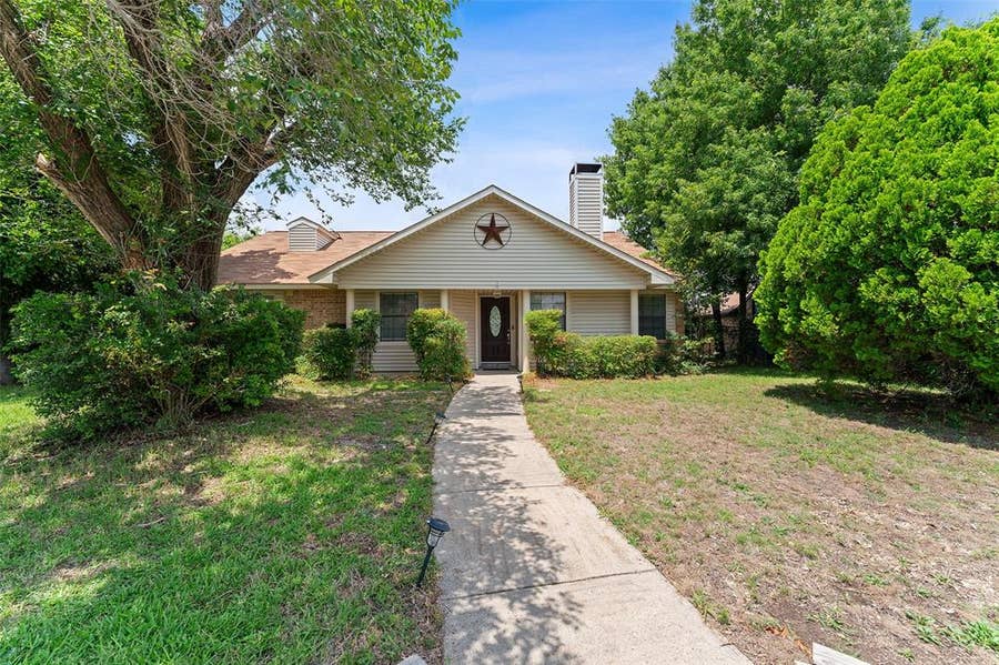 Property photo for 420 Whitney Street, Cedar Hill, TX