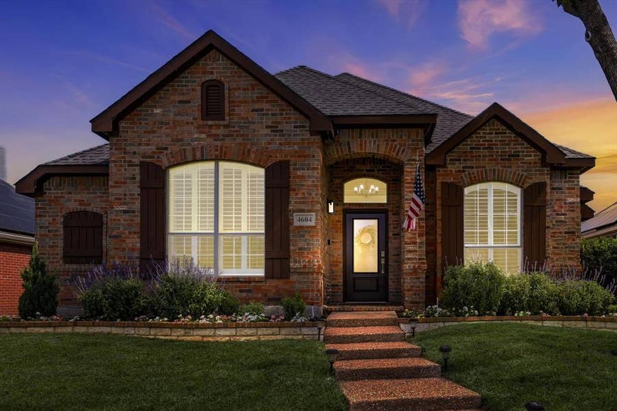 Property photo for 4604 Farringdon Lane, McKinney, TX