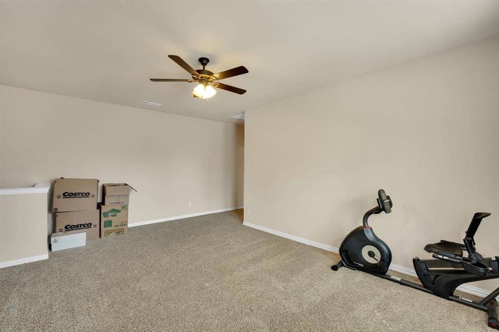 Second floor living room. Dimensions 19X13