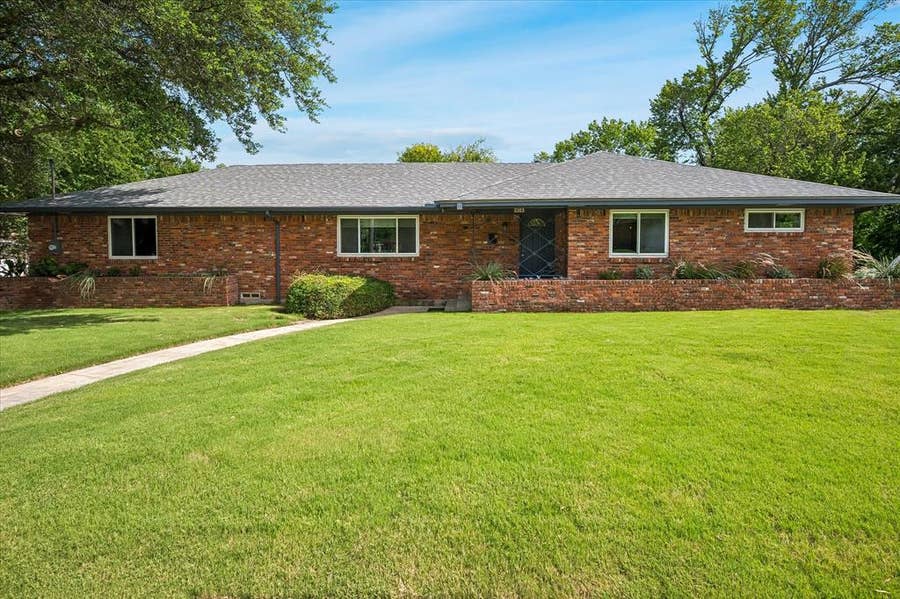 Property photo for 2203 Healey Drive, Dallas, TX
