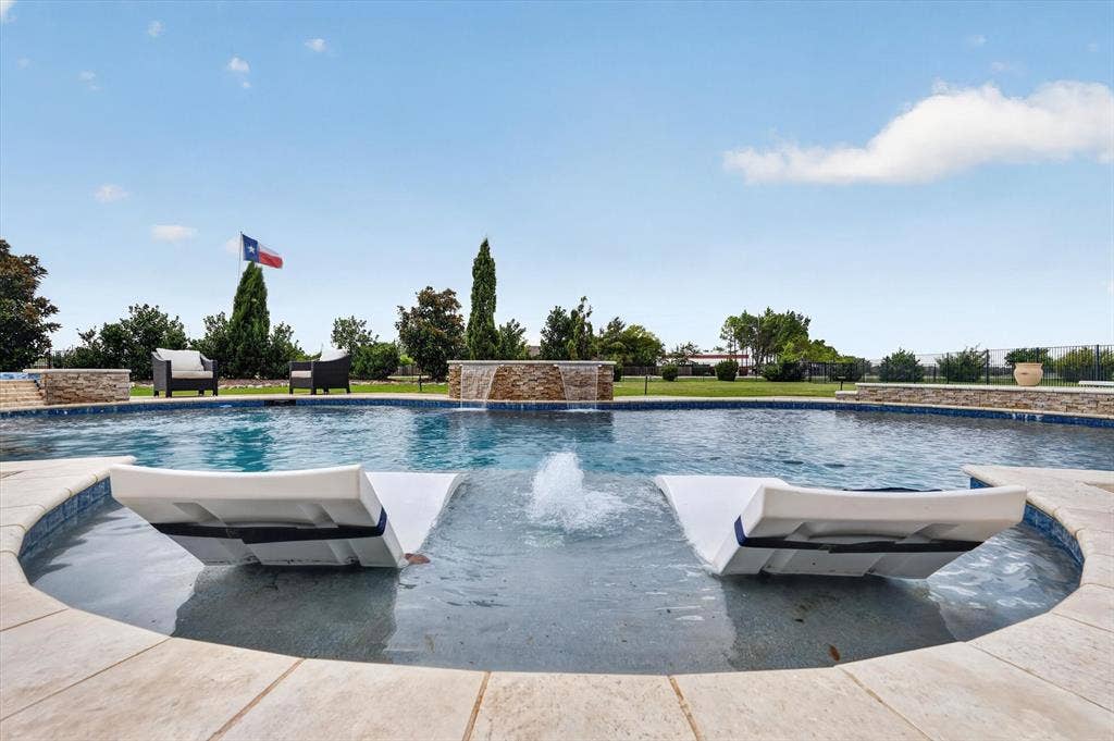 6706 Blackstone Drive, Sachse, TX 75048