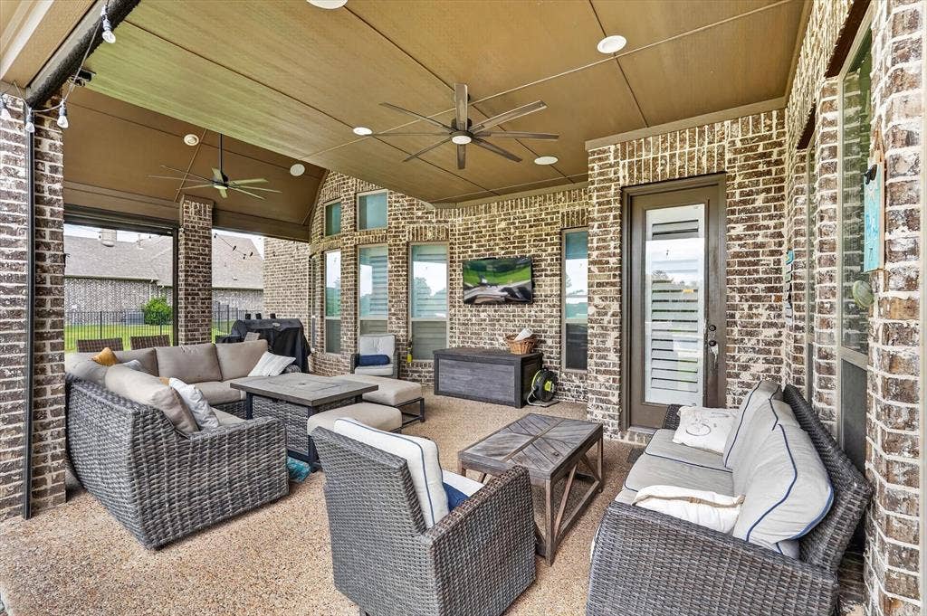 6706 Blackstone Drive, Sachse, TX 75048