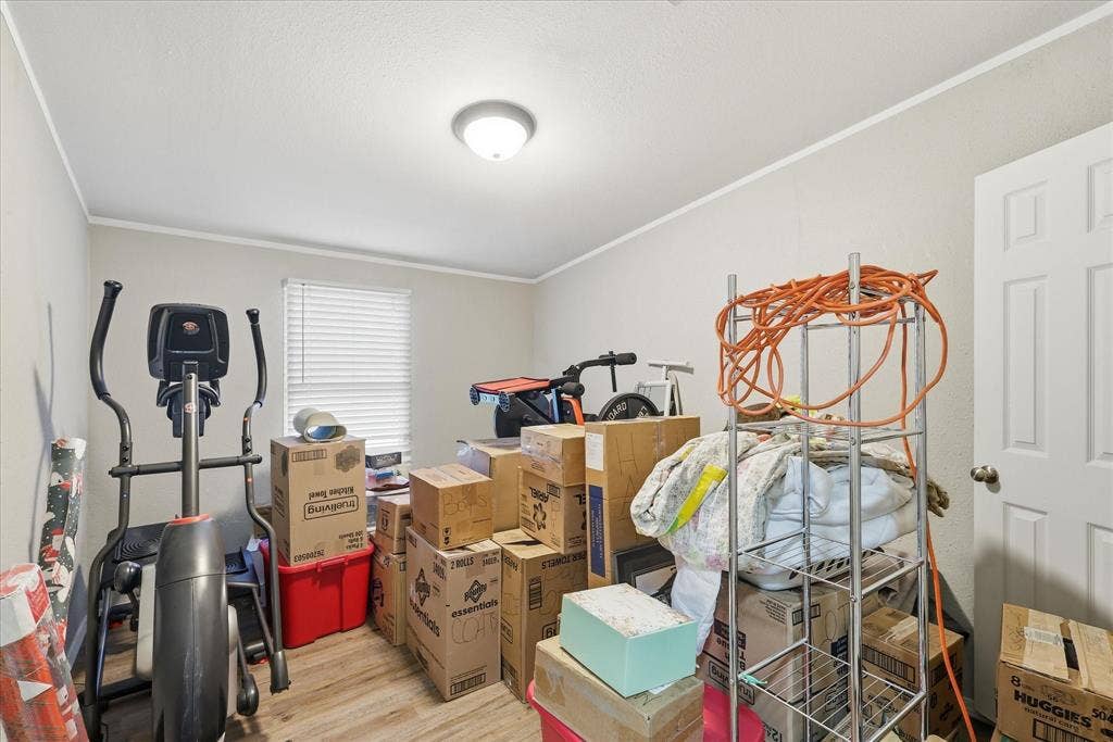 4414 Appletree Court, Granbury, TX 76048 4414 Appletree Court, Granbury, TX 76048