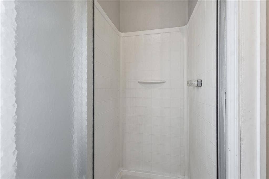 4414 Appletree Court, Granbury, TX 76048 4414 Appletree Court, Granbury, TX 76048