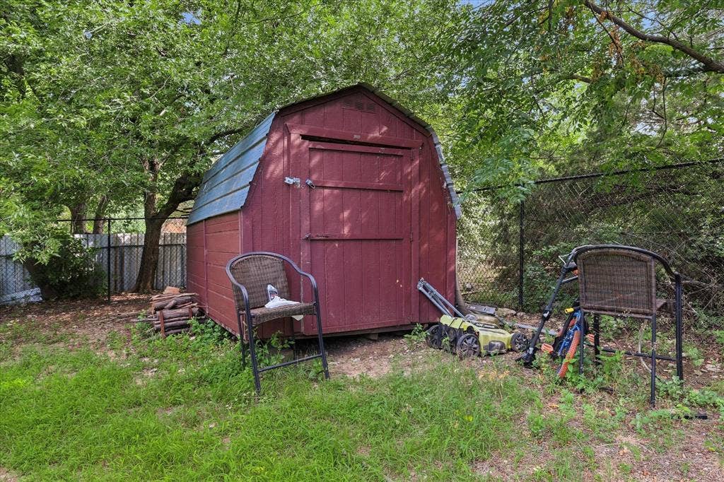 4414 Appletree Court, Granbury, TX 76048 4414 Appletree Court, Granbury, TX 76048