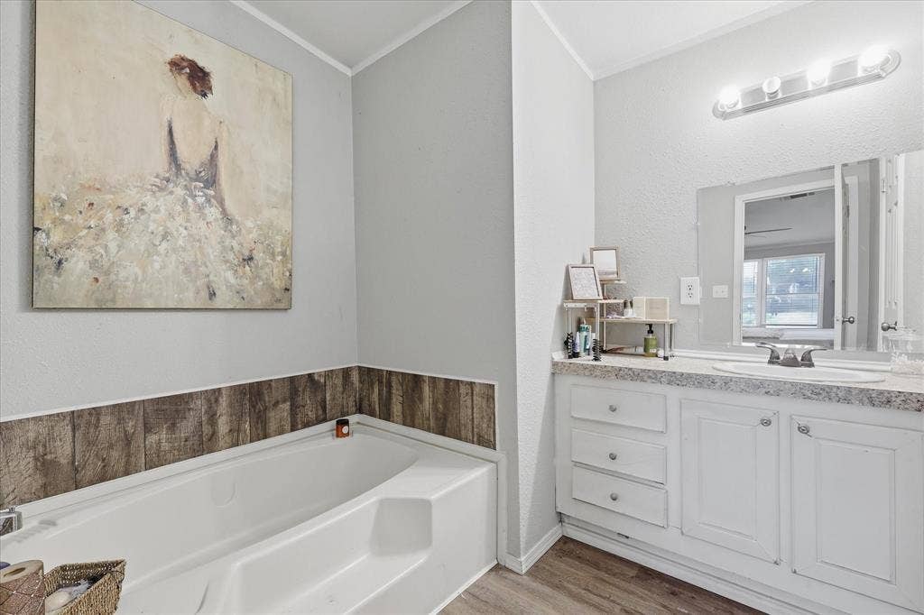 4414 Appletree Court, Granbury, TX 76048 4414 Appletree Court, Granbury, TX 76048