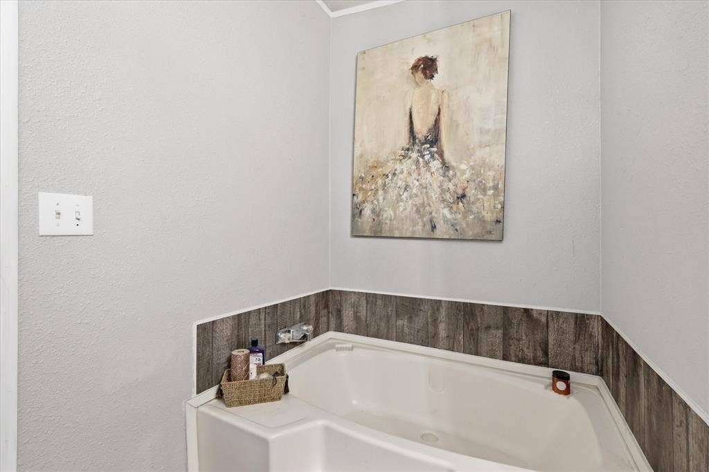 4414 Appletree Court, Granbury, TX 76048 4414 Appletree Court, Granbury, TX 76048