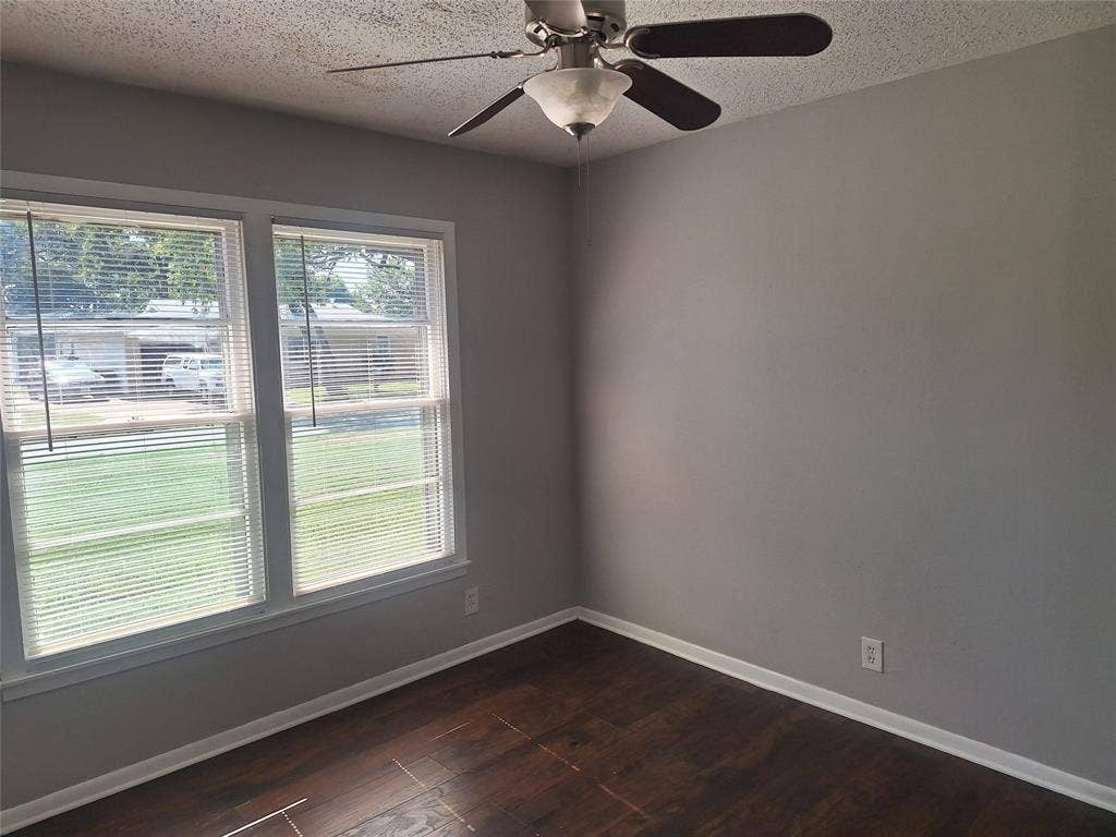 1225 Harrison Lane, Hurst, TX 76053 1225 Harrison Lane, Hurst, TX 76053