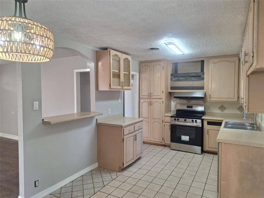1225 Harrison Lane, Hurst, TX 76053 1225 Harrison Lane, Hurst, TX 76053